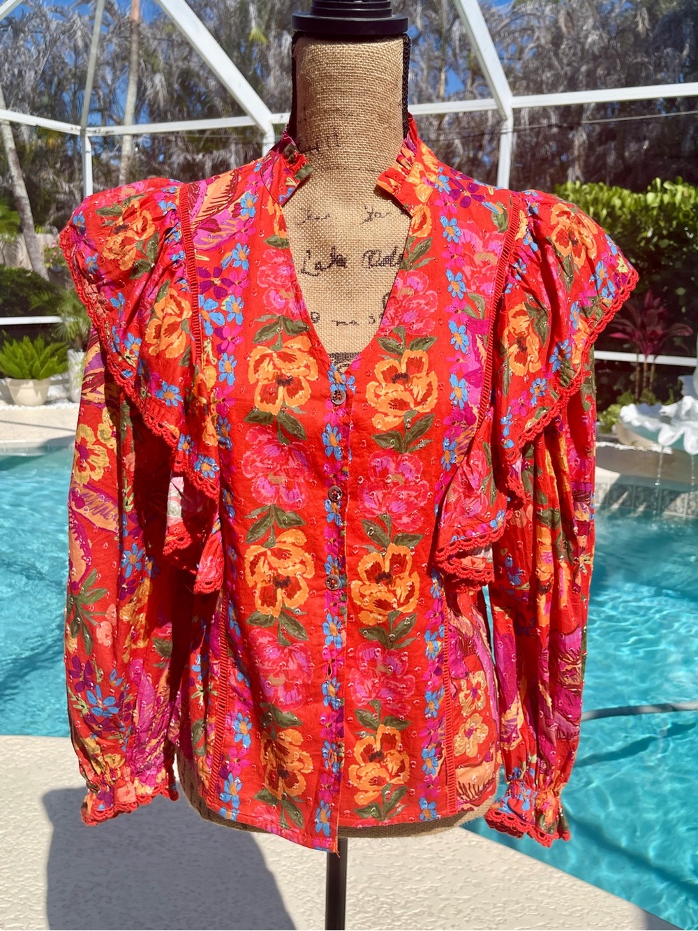 FARM Rio Red Floral Puff-Sleeve Button Front Blouse